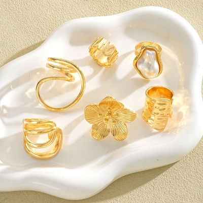 Fashionable Gold Chic Rings With Pearl Knuckle RingSet (6pcs)_img_1