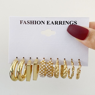 Trending 5pairs Golden earring set_img_3