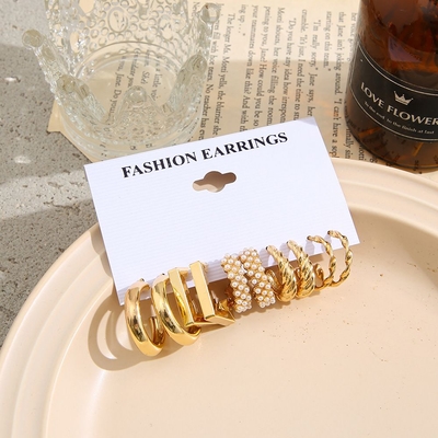 Trending 5pairs Golden earring set_img_1