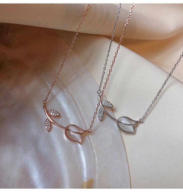 Beautiful tulip neckless pendant 🌷_img_1