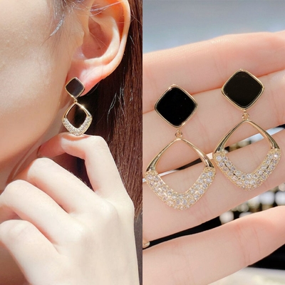 gorgeous black stone earrings_img_0