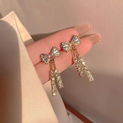 Cute bow stone earrings ✨_img_4