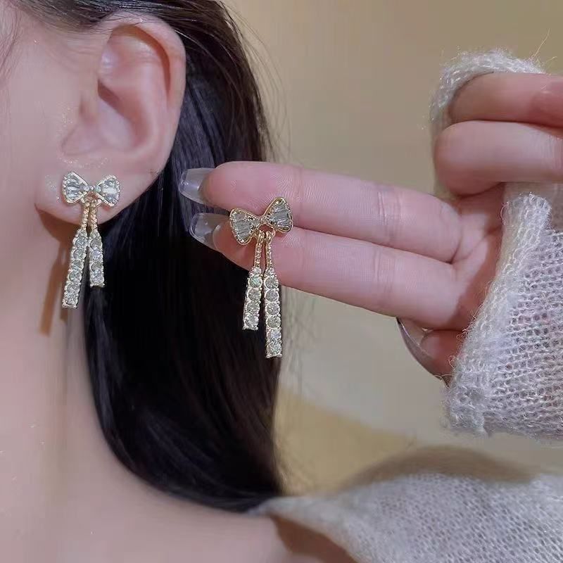 Cute bow stone earrings ✨_img_6