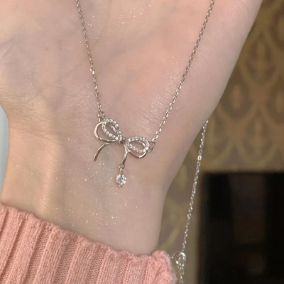 Elegant bow stone pendant 🎀_img_2