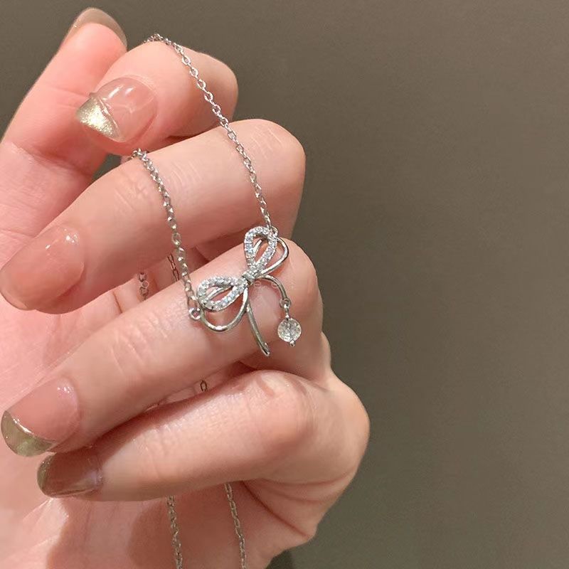 Elegant bow stone pendant 🎀