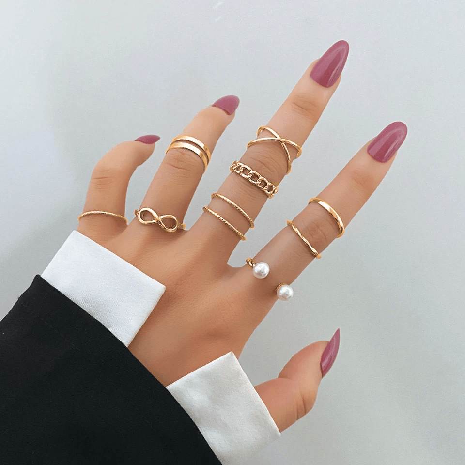 9Pcs Trendy golden Hollow Stacking Rings Set
