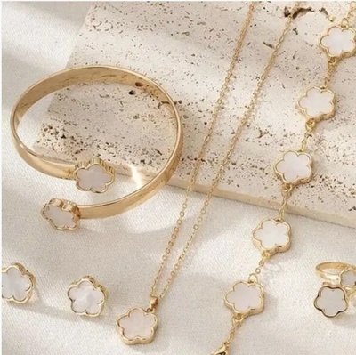 5Pcs Five Leaf Clover Design Jewelry Set includes Bracelet, Earrings, Kara, Necklace & Ring_img_5